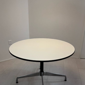 허먼밀러 임스테이블 106cm