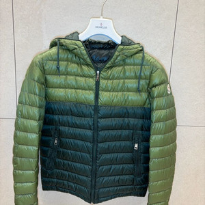 (정품) 몽클레어 여성 경량 패딩 사이즈0 이미지