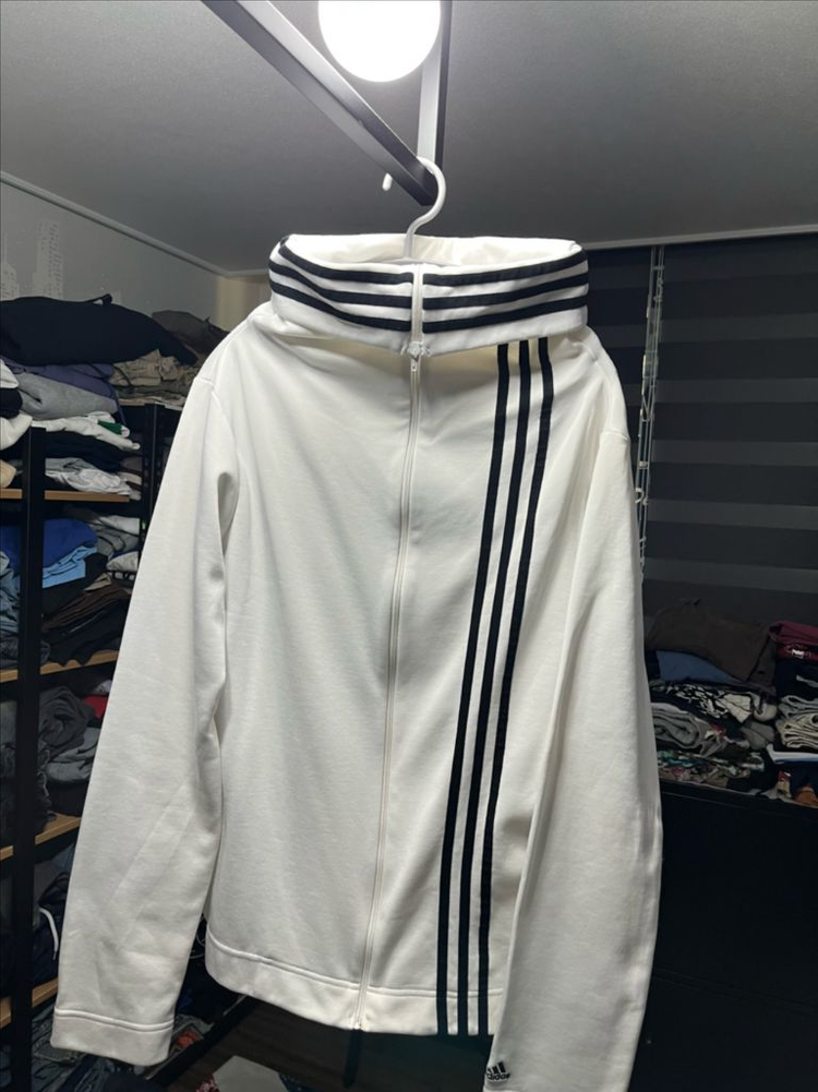 아디다스 흰색 3선 트랙탑--1