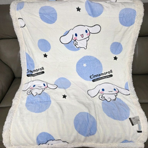 산리오 시나모롤 헬로키티 극세사 양털 쇼파 담요