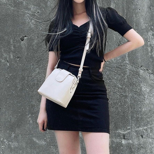 [론네바이론 프레임s 크로스 숄더백] <아이보리>색상