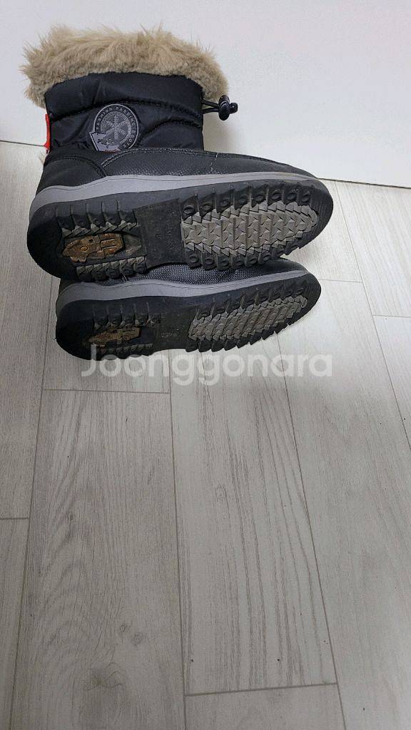 Borts 패딩 부츠 210mm입니다아동 방수 털부츠 , 밑바닥 스노우미끄럼방지도되어있어요- 털 안감으로 따뜻--6