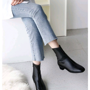 인조양가죽 스판 스퀘어 앵글부츠