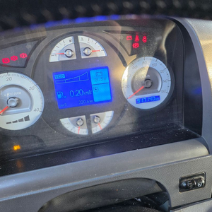 프리마 4.5.톤 자동 사다리 차량 판매합니다 (A급)