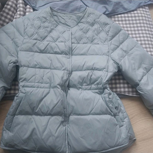 (새상품)나이스클럽 헝가리구스 패딩 (정가 419,000원) +(새상품)독일 무설탕 사탕 1통=15만원착불