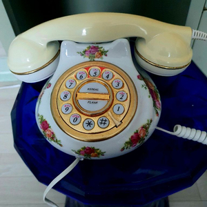 영국 로얄알버트 앤틱도자기 전화기 이미지