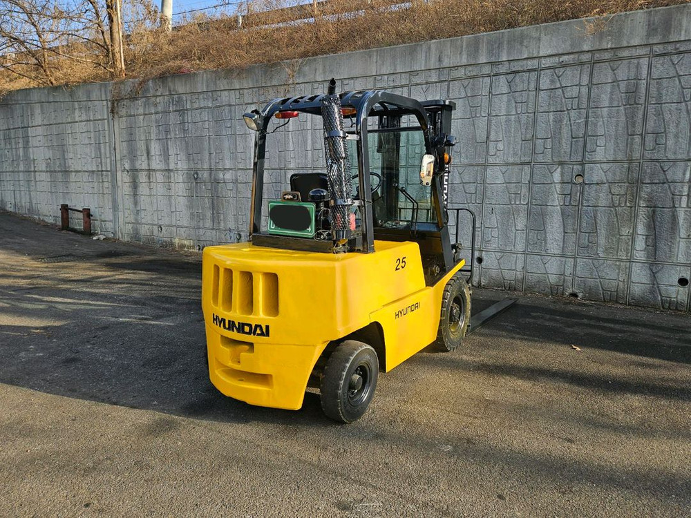 (중고지게차) 현대 PF25D 디젤 2.5톤 지게차--5