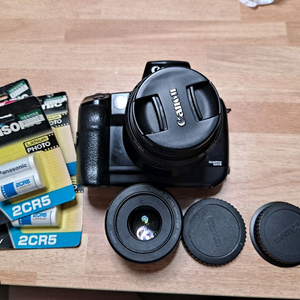 캐논 eos 5 , 28-105mm , 50.8 stm, 배터리4개 판매합니다 A급