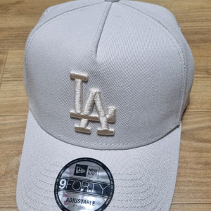 뉴에라 9FORTY LA다저스 베이지