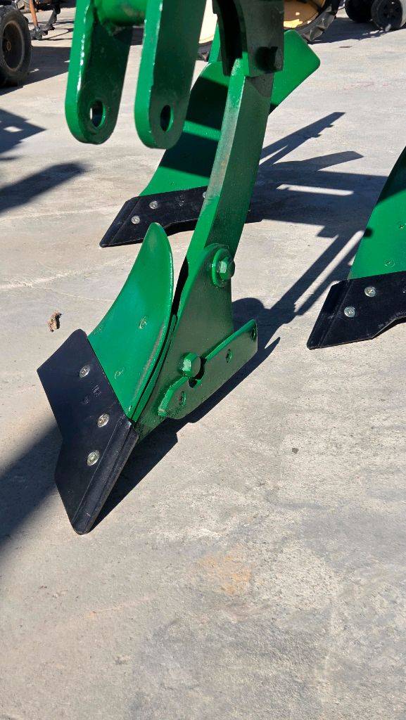 유압 4련쟁기, 대원정공--3