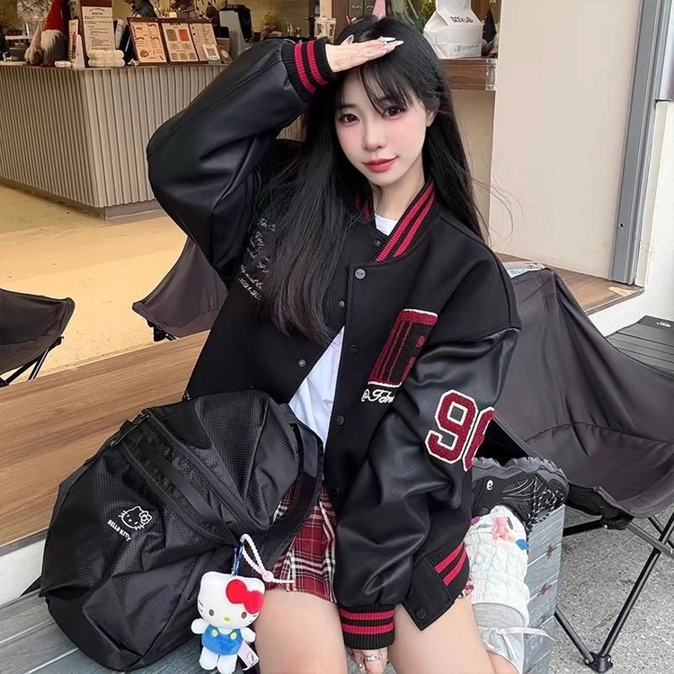키티 스포츠가방 이미지