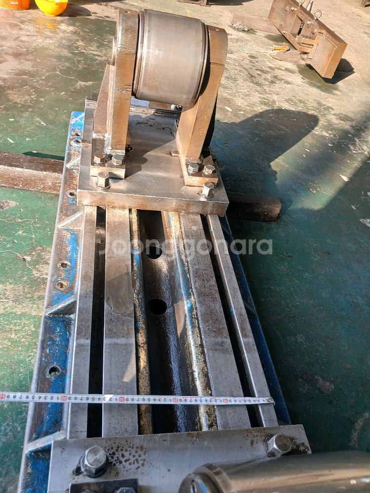 범용선반 방진구 언드롤러 판매금액 430만원입니다.--2