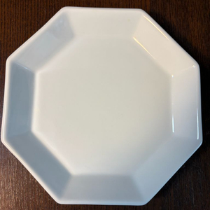 우일요 은전 팔각접시 이미지