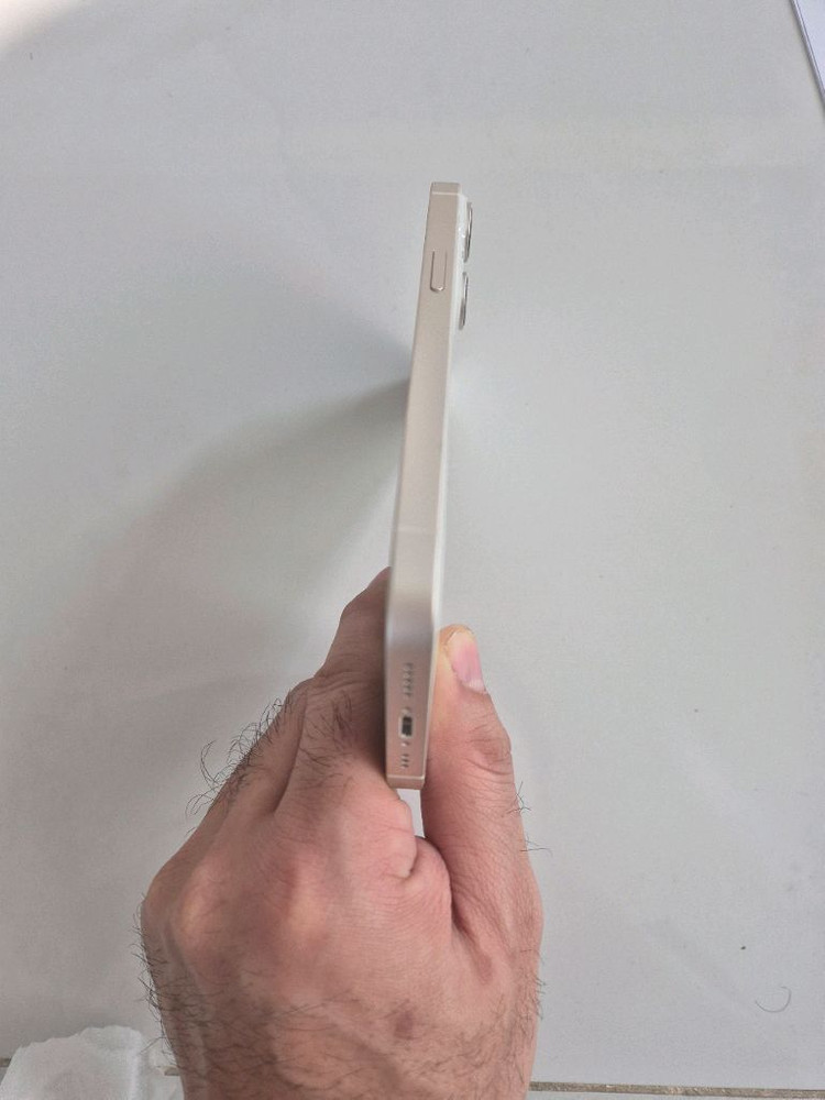 아이폰 14 화이트 128GB 이미지