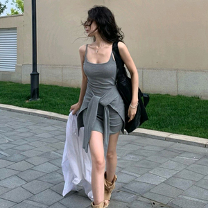 캡내장 허리스트랩 레이어드 슬리브리스 미니원피스 이미지