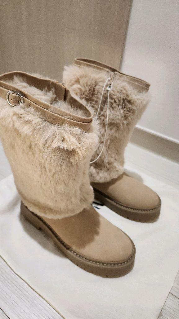 새상품)자라.퍼부츠.36.230사이즈/아동도 가능--1