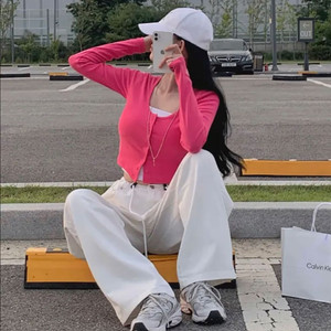 에이블리 베이델리 멜팅 유넥 골지 크롭 긴팔 가디건