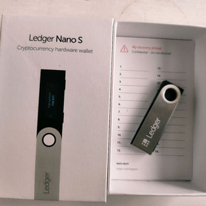 Ledger Nano S 렛저 나노S 하드웨어 지갑 이미지