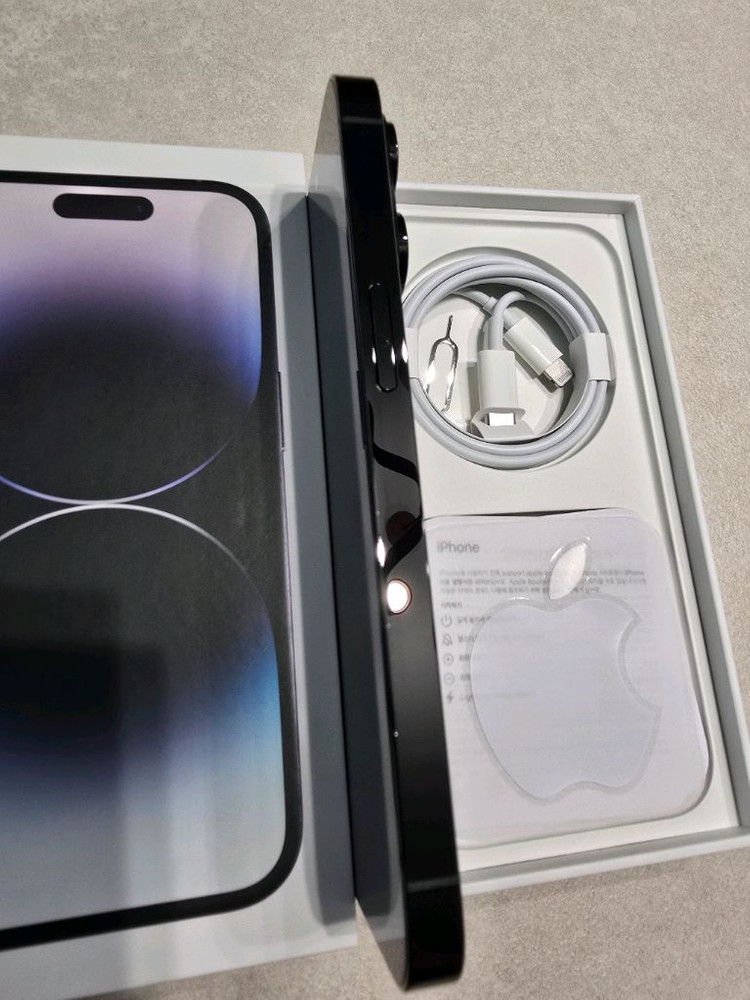 아이폰14프로 256G 풀박스 판매합니다--2