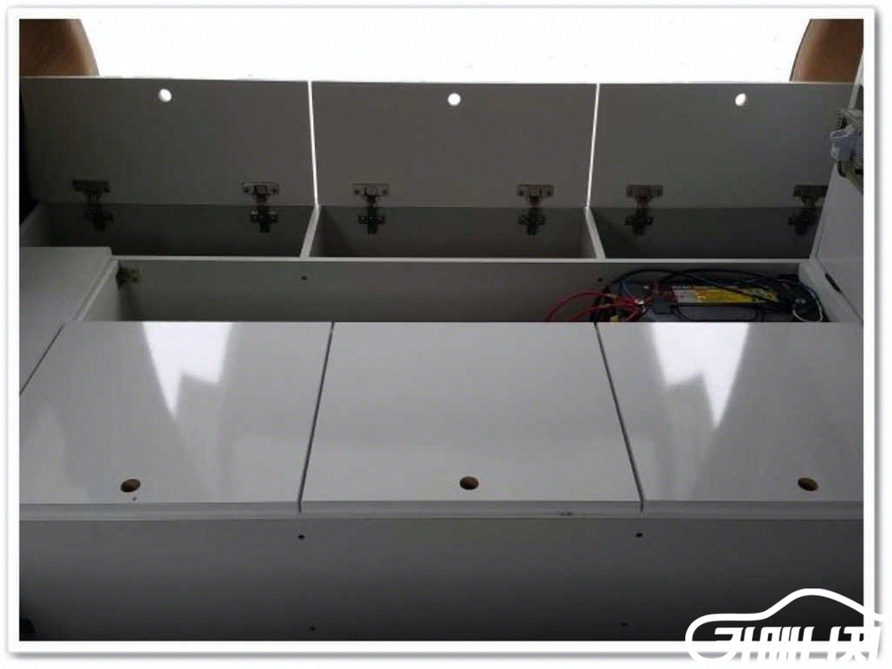 [현대]스타렉스 캠핑카 (3인승) #2026년특가 이미지