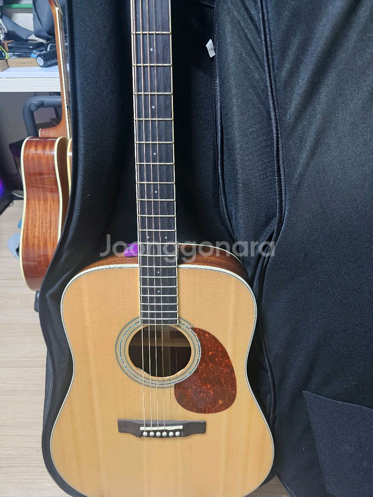 콜트 어스100 탑솔리드 통기타 팝니다.--4