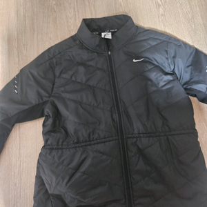 여성 나이키 스위프트 겨울 러닝재킷 XL