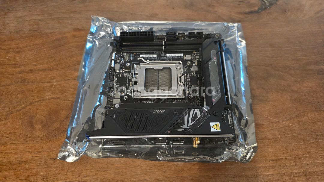 Asus Strix B650 ITX 메인보드--1