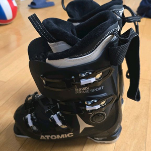 아토믹 프라임 스포츠 스키부츠 이미지