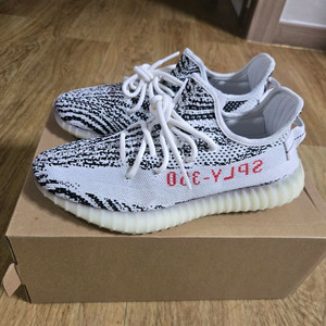 아디다스 이지부스트 350 V2 지브라 260 (새생품)