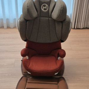 싸이벡스 솔루션 Q3 fix 카시트