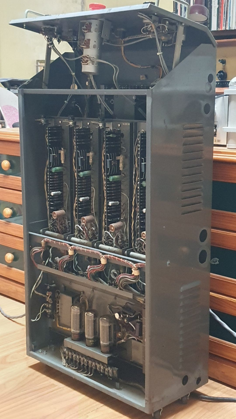 알텍 ALTEC S-15 거함급 진공관 파워앰프 이미지