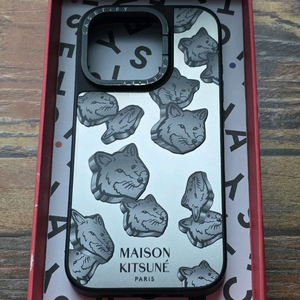 케이스티파이x메종키츠네 맥세이프 미러케이스 아이폰 15프로용 판매합니다