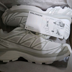살로몬 XT-6 ADV 화이트 235 새상품