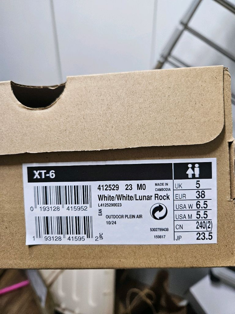 살로몬 XT-6 ADV 화이트 235 새상품--1