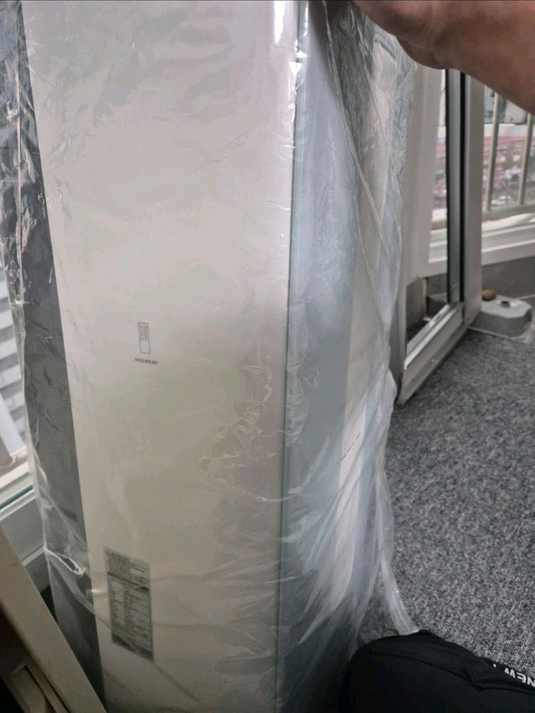 삼성 윈도우핏 창문형 에어컨 AW05A5171BZA 이미지