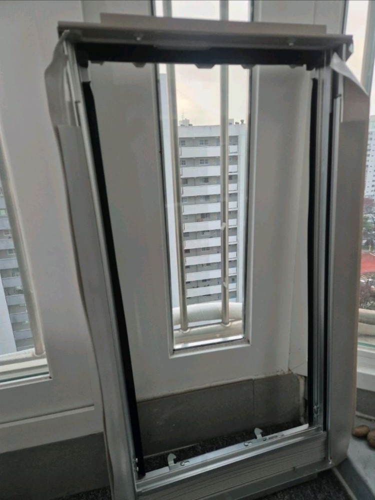 삼성 윈도우핏 창문형 에어컨 AW05A5171BZA 이미지