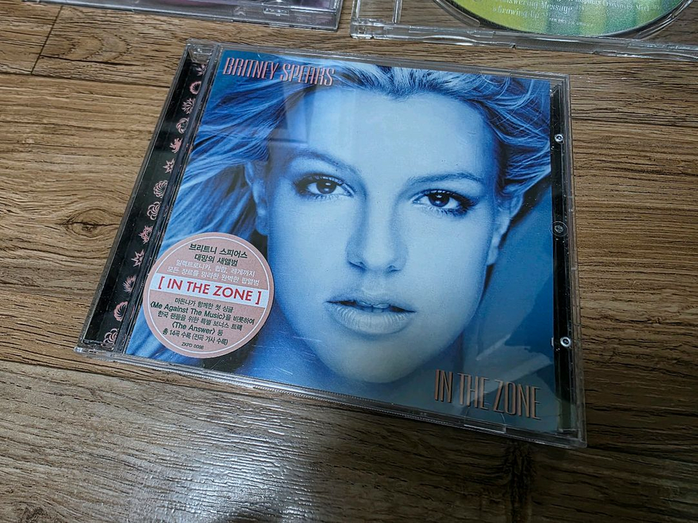Britney Spears 브리티니 스피어스 4집 cd, 싱글앨범--1