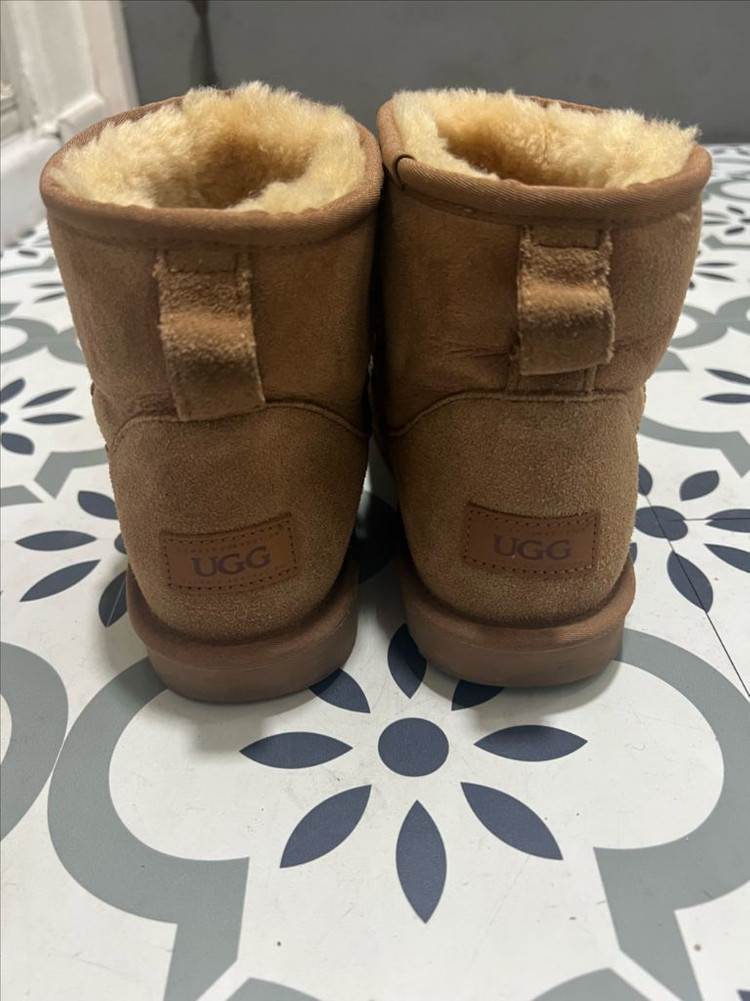 어그 맨즈 미니 체스트넛 273mm--1