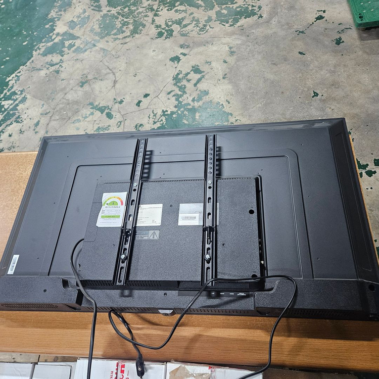 이스트라 43인치 UHD TV DID43APUHD 팝니다--1