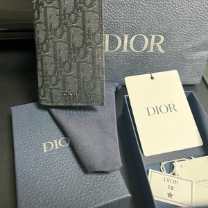 디올 오블리크 오거나이저 지갑 명함 카드 이미지