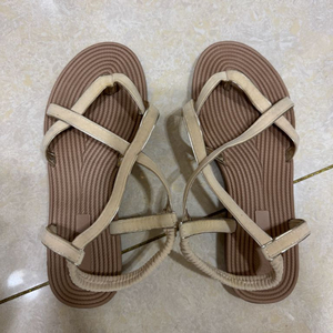 여성 스트랩 샌들