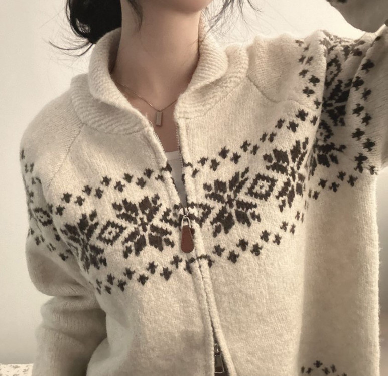 [새제품] 노르딕 눈꽃 집업 니트 여성의류 이미지