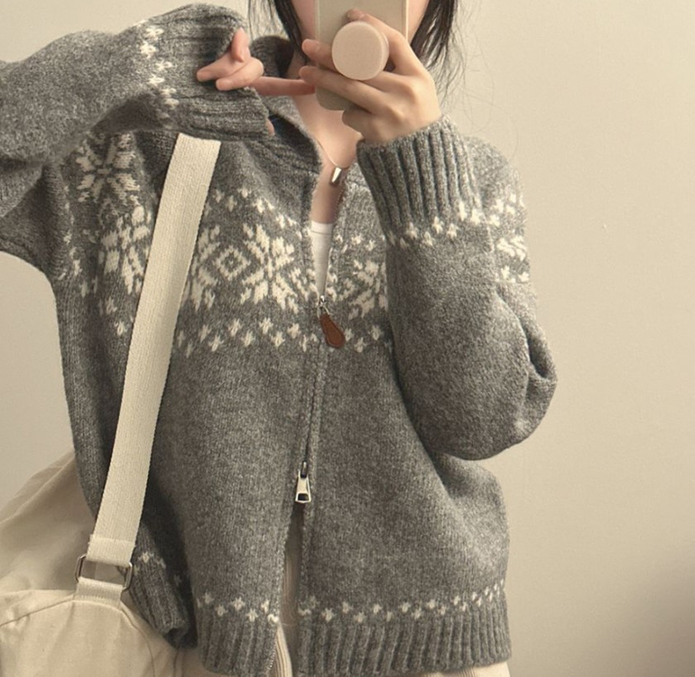 [새제품] 노르딕 눈꽃 집업 니트 여성의류 이미지