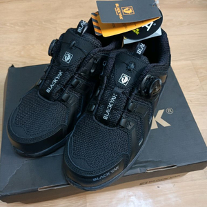 yak-407 블랙야크 안전화 250 고어텍스 박스새제품