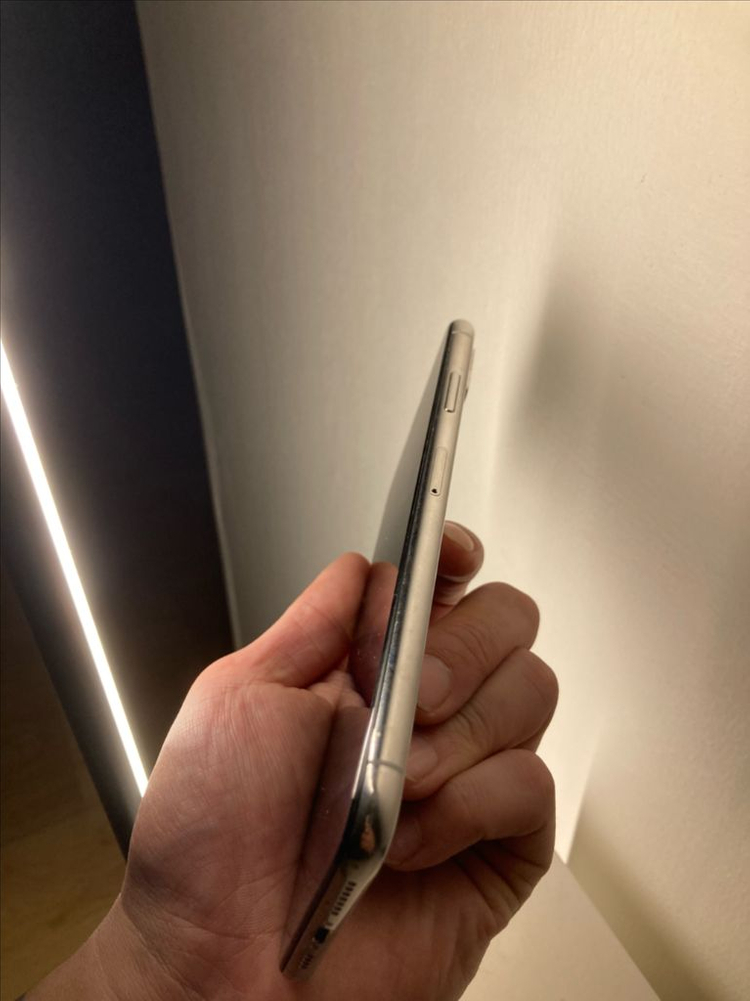 아이폰XS Max 실버 512GB 이미지