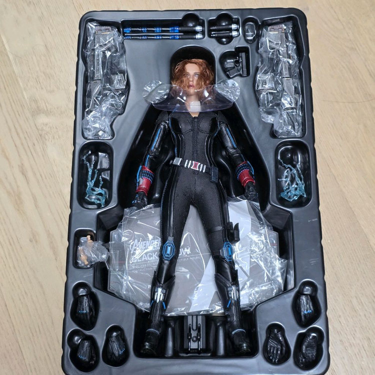 핫토이 AOU라인 8체 일괄 판매합니다. (울트론 마크1, 블랙위도우, 호크아이, 비전 등 AOU라인)--3