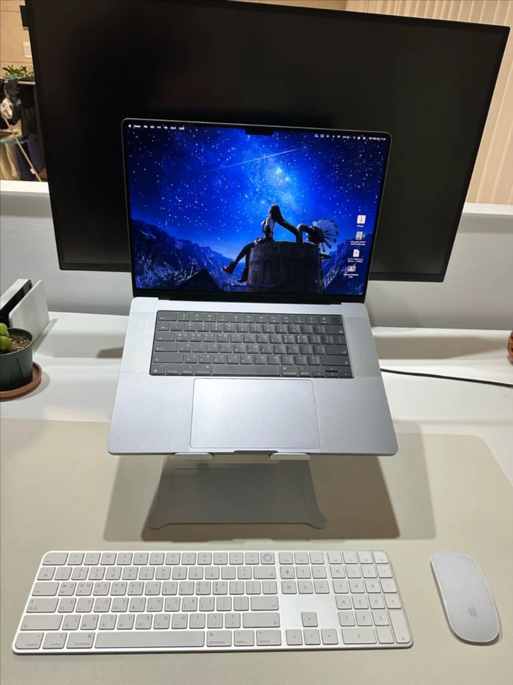 맥북 프로 16인치 m1 pro 이미지
