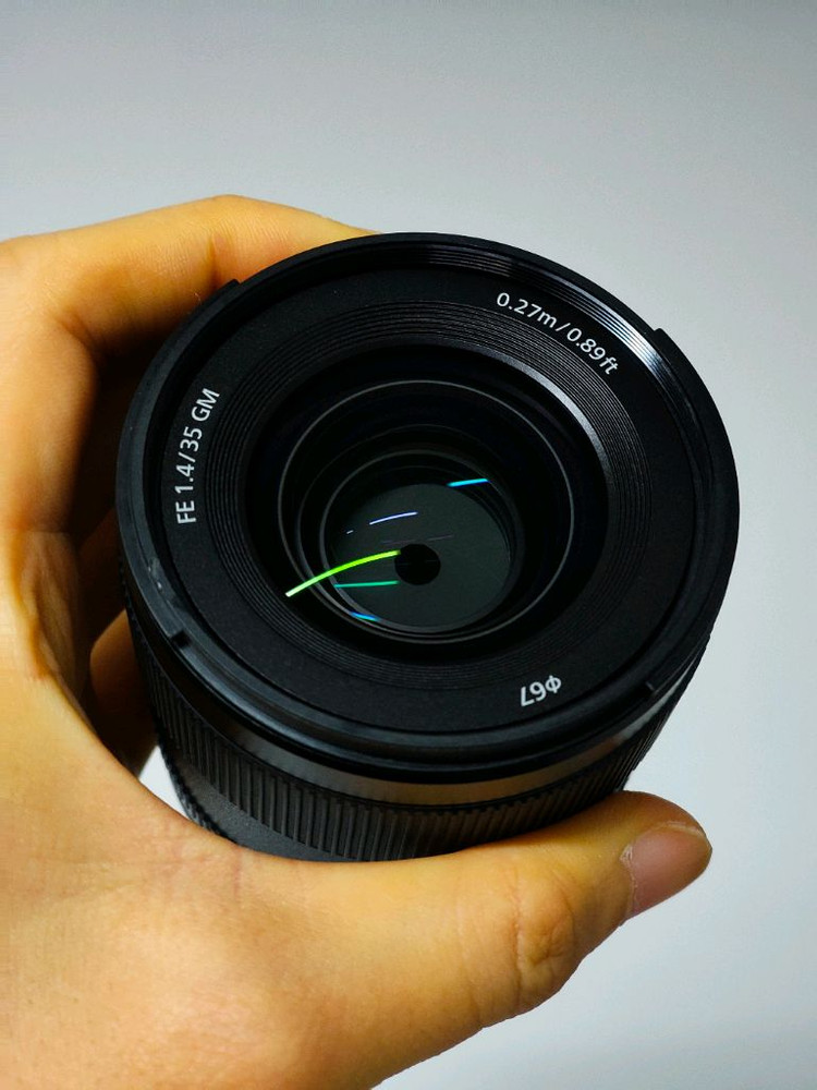 소니 35mm f1.4 gm 단렌즈 팝니다--2