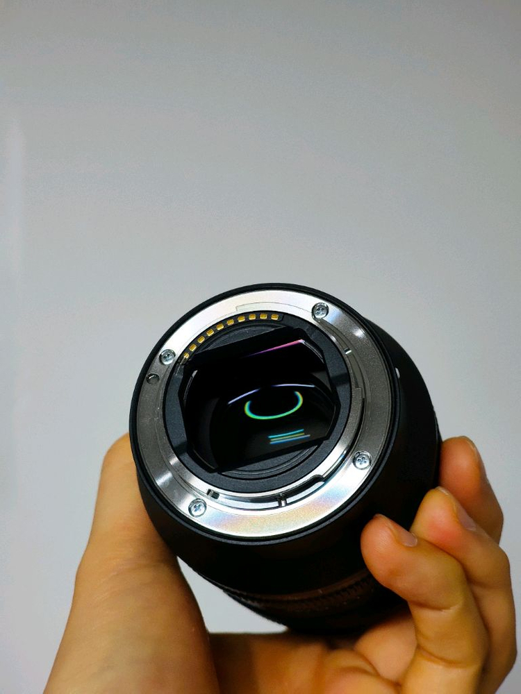 소니 35mm f1.4 gm 단렌즈 팝니다--3