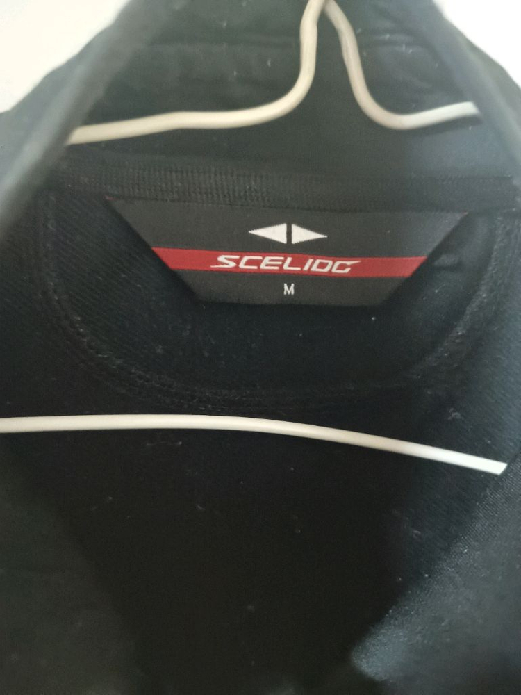 블랙 색상 스켈리도 트레이닝/사이클링 자켓--1